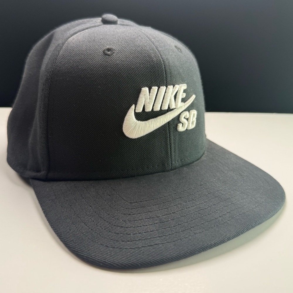 NIKE SB - Blue SnapBack